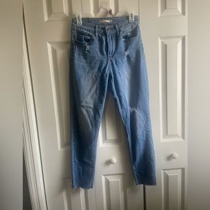 Levi’s Skinny Jeans - Size 28 (6)